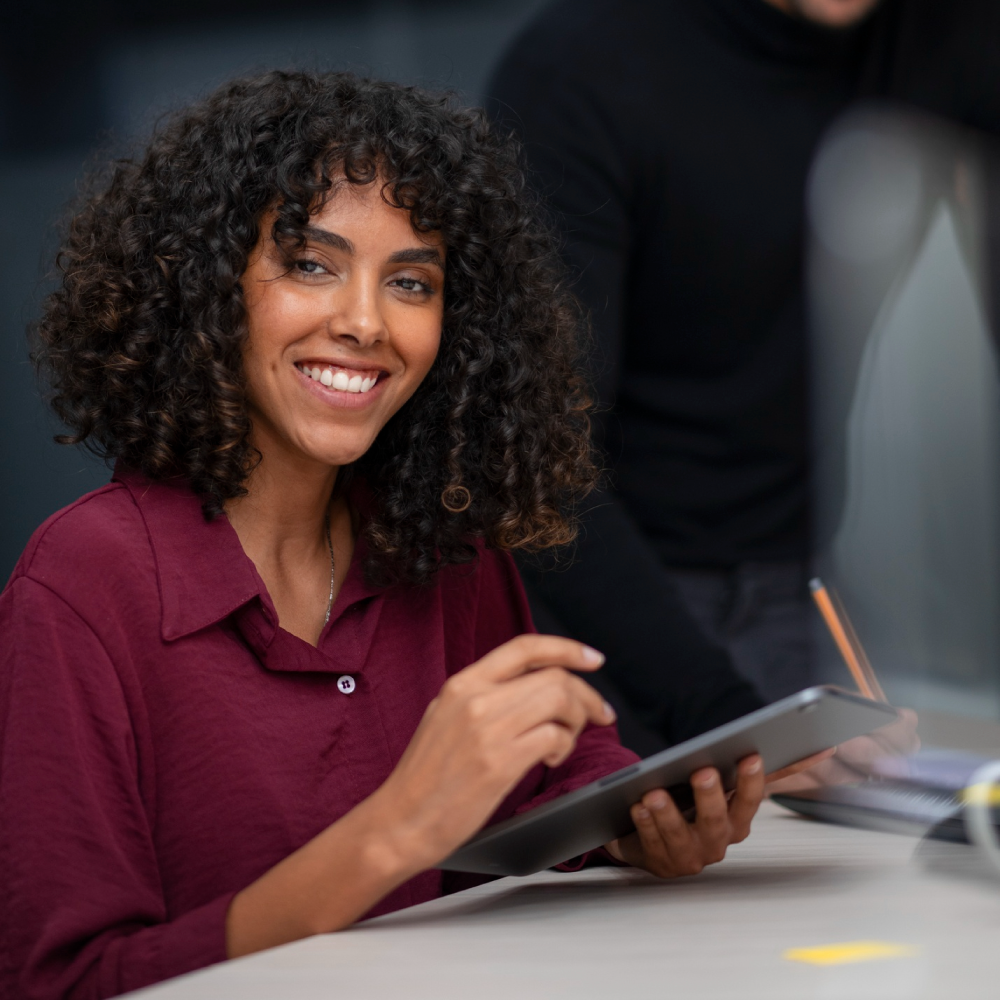 Administradora de condomínios: 5 soluções da AGECON que facilitam a vida do síndico